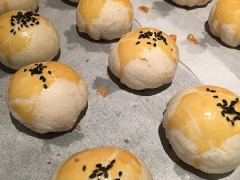 蛋黃酥皮月餅怎么做?蛋黃酥皮月餅商業(yè)配方工藝,蛋黃酥皮月餅制作技巧,蛋黃酥皮月餅做法