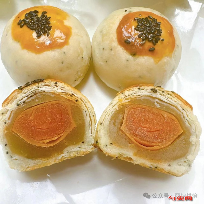 蛋黃酥